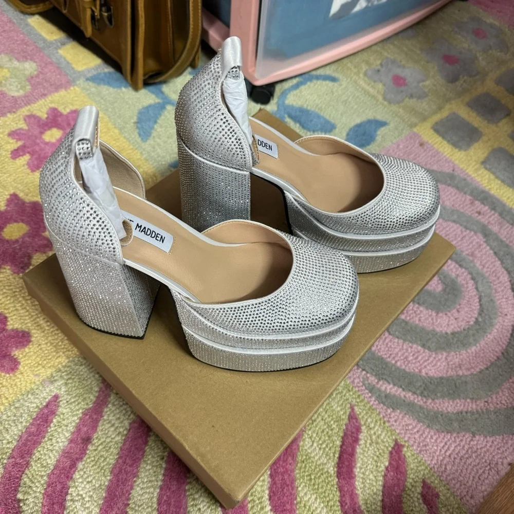 Steve Madden Silver Glitter Platform Mary Jane Heels